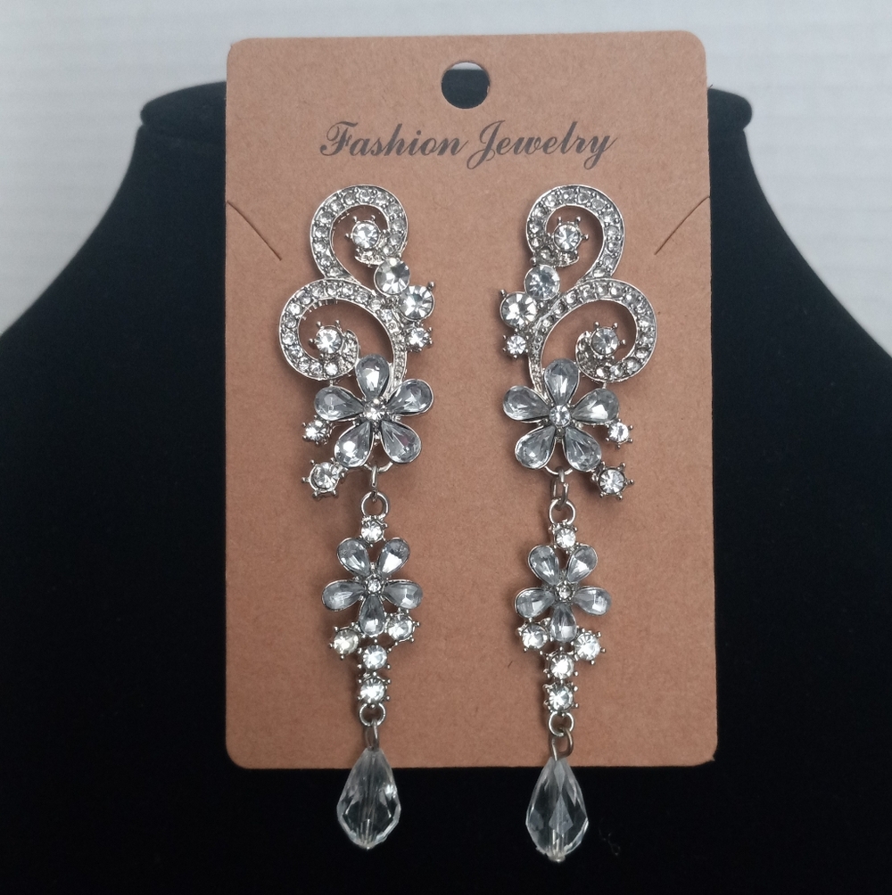Elegant Silver Crystal Drop Earrings Fantasy